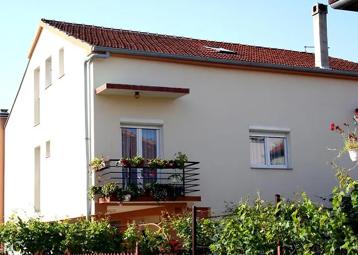 Luna Maris דירה זאדאר